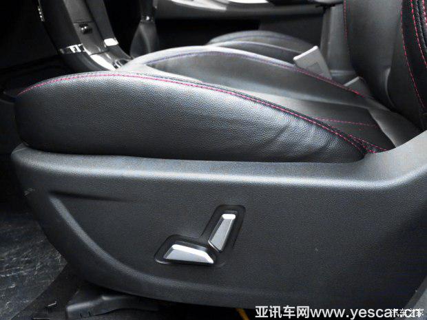 眾泰汽車 眾泰Z300 2016款 新視界 1.5L 手動進(jìn)取型天窗版 眾泰汽車 眾泰Z300 2016款 新視界 1.5L 手動進(jìn)取型天窗版