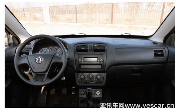 宜商宜家MPV哪款更劃算?英致727 VS風(fēng)光3306