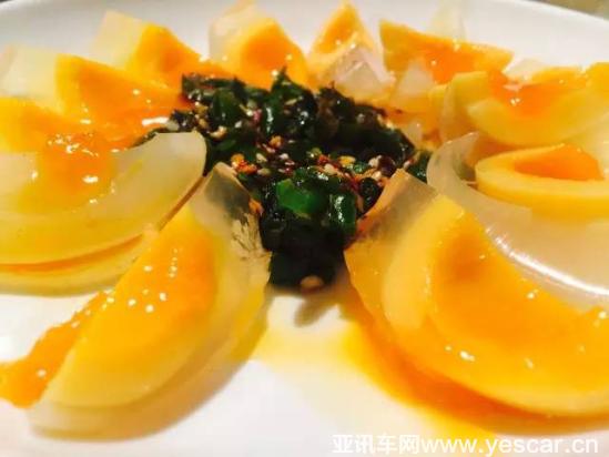                    熊貓故鄉(xiāng)鳳凰涅槃的美