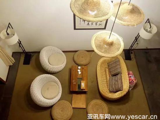                    熊貓故鄉(xiāng)鳳凰涅槃的美