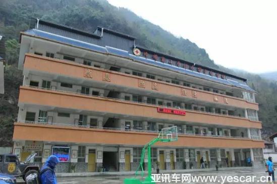                    熊貓故鄉(xiāng)鳳凰涅槃的美