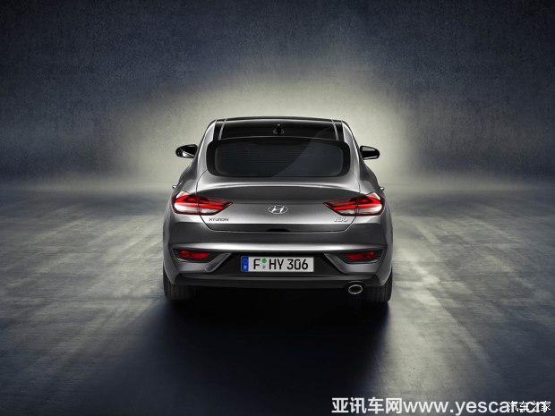 現(xiàn)代(進(jìn)口) 現(xiàn)代i30(海外) 2018款 Fastback