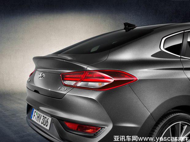 現(xiàn)代(進(jìn)口) 現(xiàn)代i30(海外) 2018款 Fastback