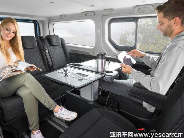 歐寶 Vivaro 2017款 LIFE