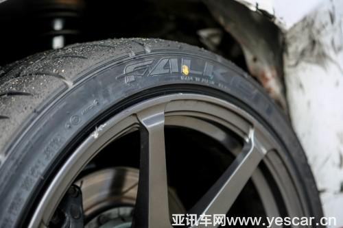 飛勁輪胎再助中國車手站上D1領獎臺 汽車殿堂
