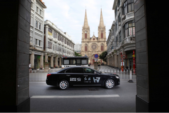 【汽車(chē)有文化1-無(wú)水印】一輛車(chē)，一座城，在廣州，遇見(jiàn)東方豪華之美的副本2562.png