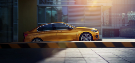 全新BMW 1系運(yùn)動(dòng)轎車(chē)試駕-第一篇(1)1181.png