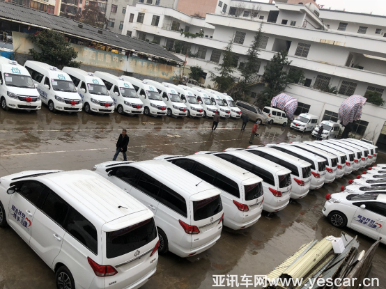【1228資訊稿】愛(ài)行天下，踐言于行，長(zhǎng)安輕型車以車扶貧，助力瀘西final (1)185.png