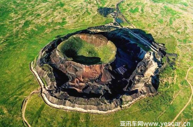 烏蘭察布又現(xiàn)神舟飛船 那是長安新CS75的“星際空間站”