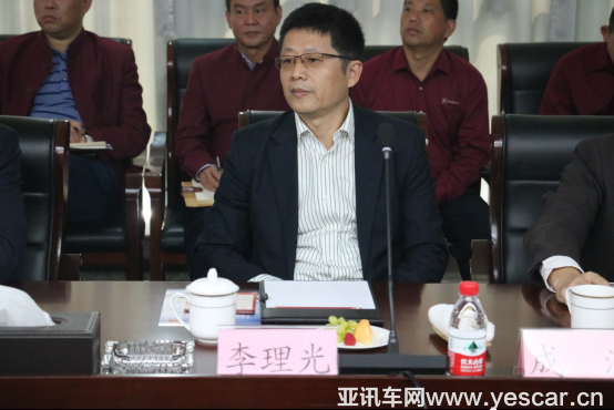 【新聞通稿】聚勢·突破 行業(yè)泰斗齊聚大乘汽車共話發(fā)展(2)2299.png
