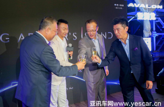 24202038328aae7e8f8088.png 燃燒在南國星光下的渴望619.png