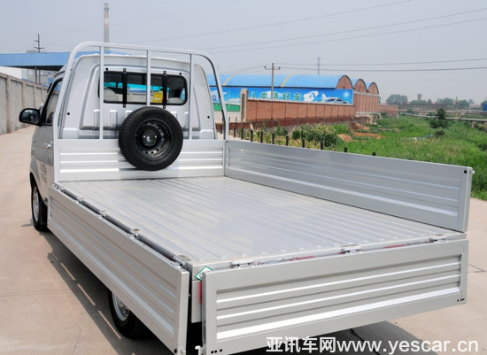 金杯T30，大空間、強(qiáng)動(dòng)力助力2019開門紅