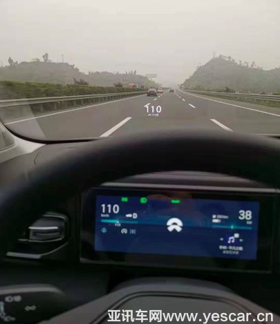 一鍵加電服務(wù)讓蔚來汽車ES8備受關(guān)注