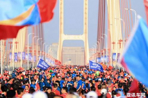 南昌國(guó)際馬拉松群英際會(huì) 福特領(lǐng)界奮力領(lǐng)跑閃耀征程