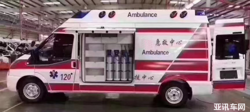 江鈴汽車向武漢捐贈10輛福特全順負壓救護車129.png