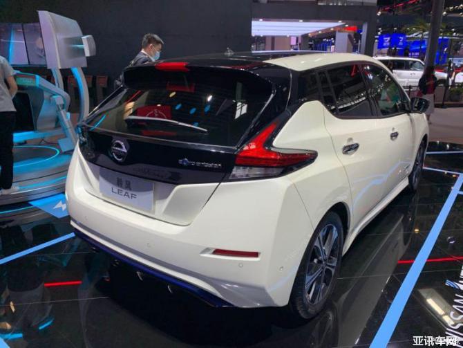 26220012cb4d516fc60196.jpg image002.jpg