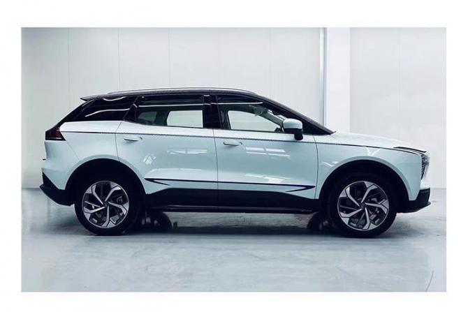 12090222cee2276d895660.jpg image002.jpg