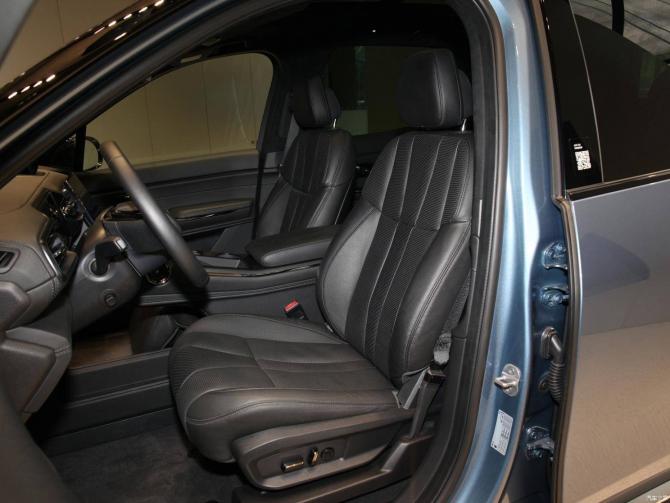 21092925a2277f44d41327.jpg image003.jpg