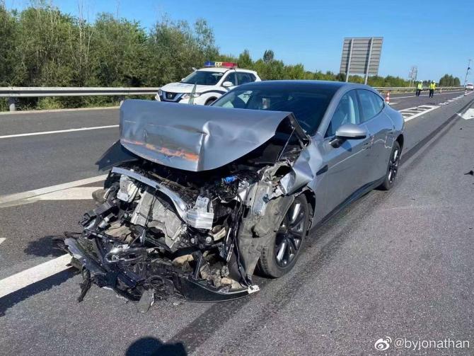 2908394151367104a39101.jpg image001.jpg