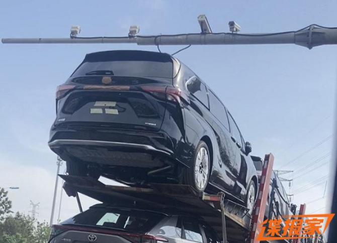 13002819015e2727725184.jpg image003.jpg