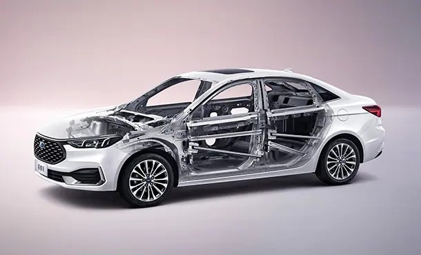 福特中國(guó)新一代福睿斯，十萬(wàn)內(nèi)的小轎車也能讓出行更安全