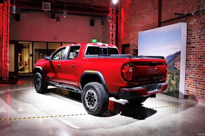 12081358893bd085381459.jpg image005.jpg