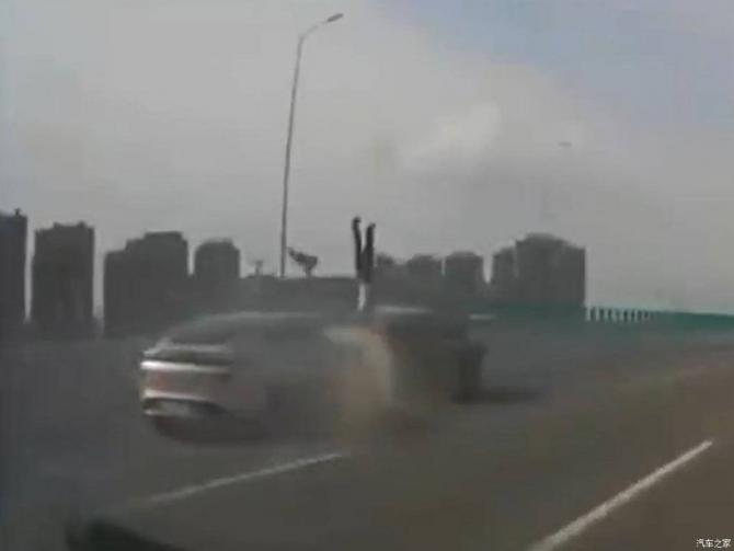 12082010a4861b01b32294.jpg image002.jpg