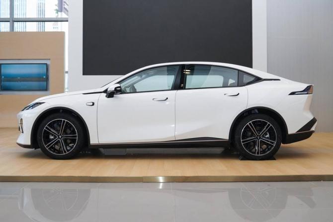 281636056d61eee0064419.jpg image003.jpg