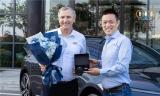 蔚來(lái)李斌親自交車, BBS Automation創(chuàng)始人Josef成為首位歐洲車主