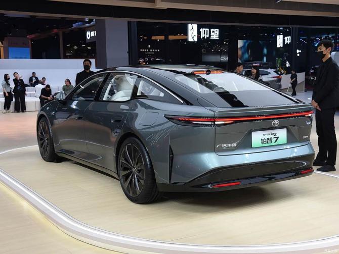 21091449df6376a64b1704.jpg image006.jpg