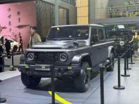 廣州車展：2.3T柴油發(fā)動(dòng)機(jī) 212 T01皮卡版車型首發(fā)