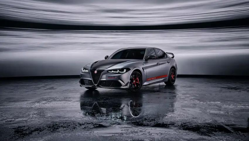 僅10臺 阿爾法·羅密歐Giulia朱麗葉四葉草特別版